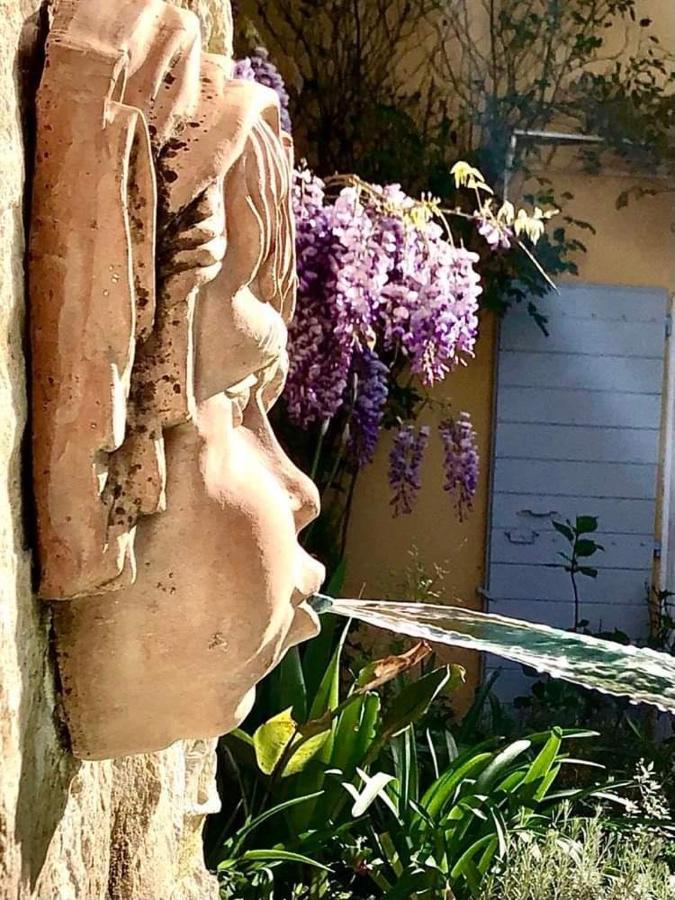 L'Ile Aux Fleurs Villa Ventabren Bagian luar foto