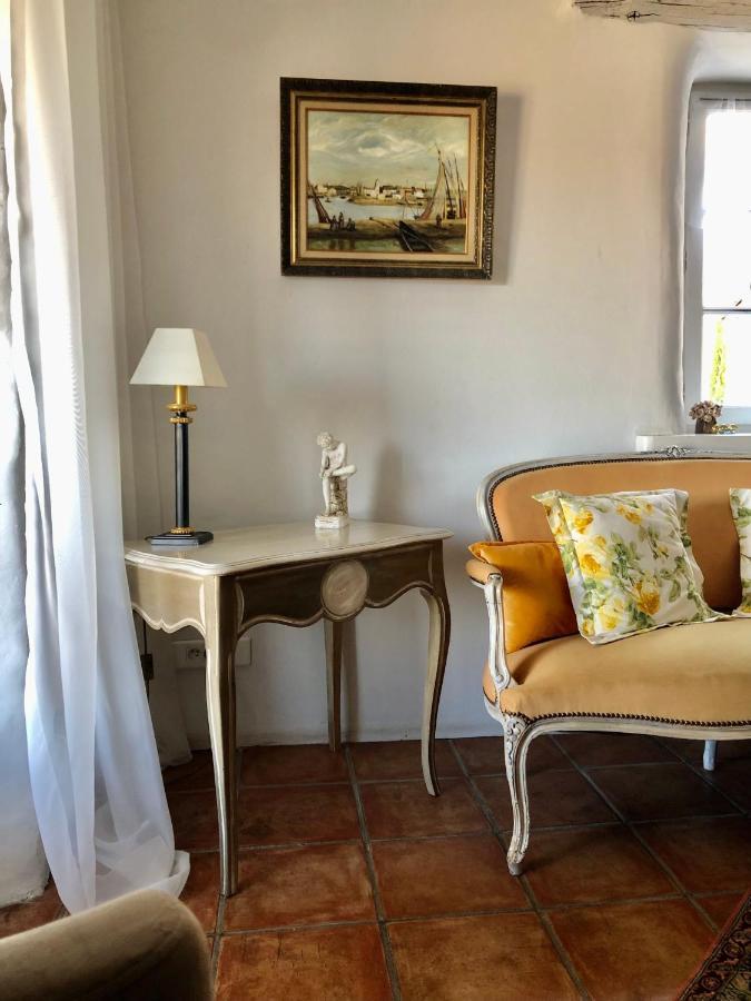L'Ile Aux Fleurs Villa Ventabren Bagian luar foto