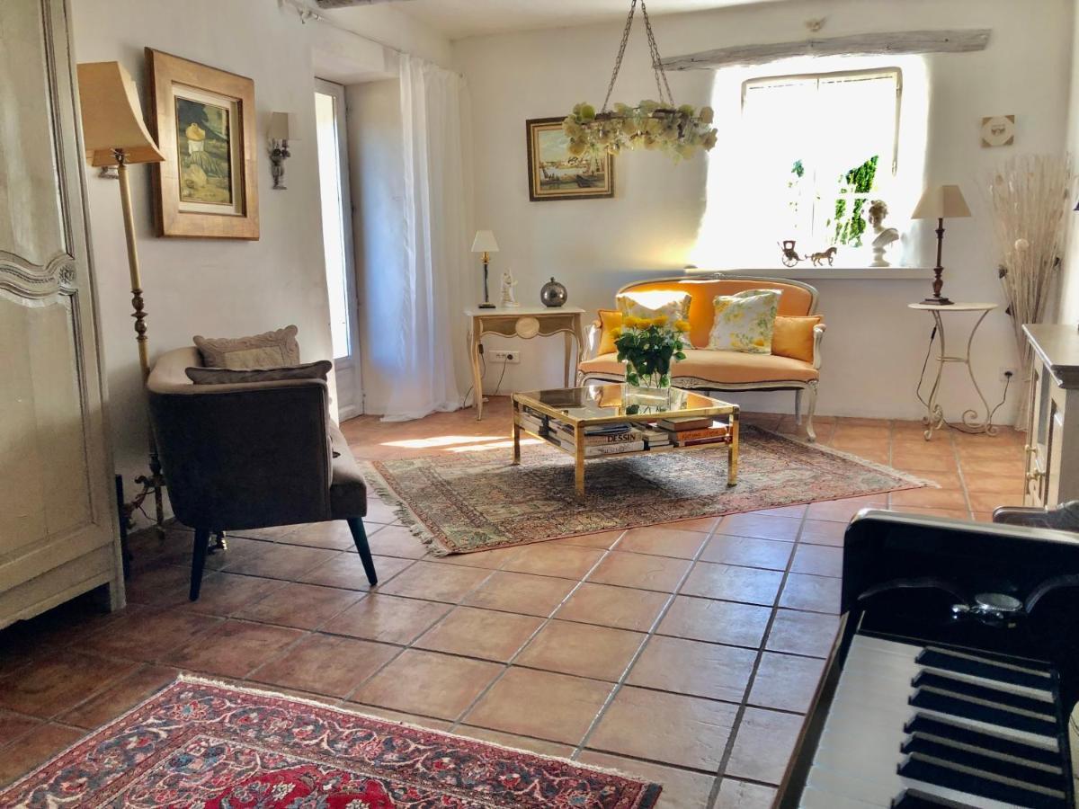 L'Ile Aux Fleurs Villa Ventabren Bagian luar foto